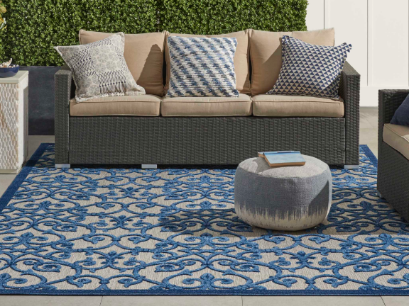 Nourison Industries Indoor/Outdoor